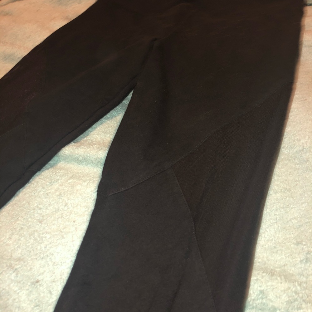 Mesh insert F21 leggings